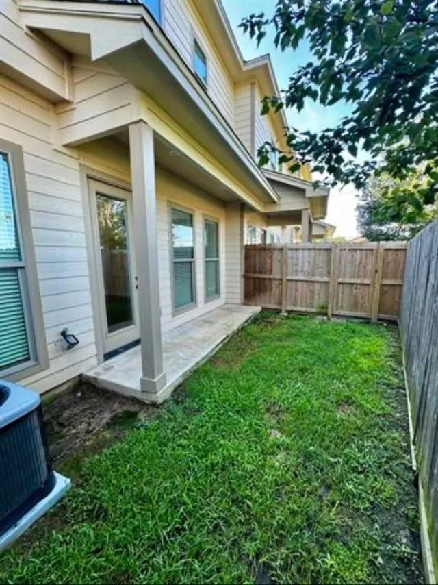 5100 Westgate Lane #103 Lumberton, TX 77657
