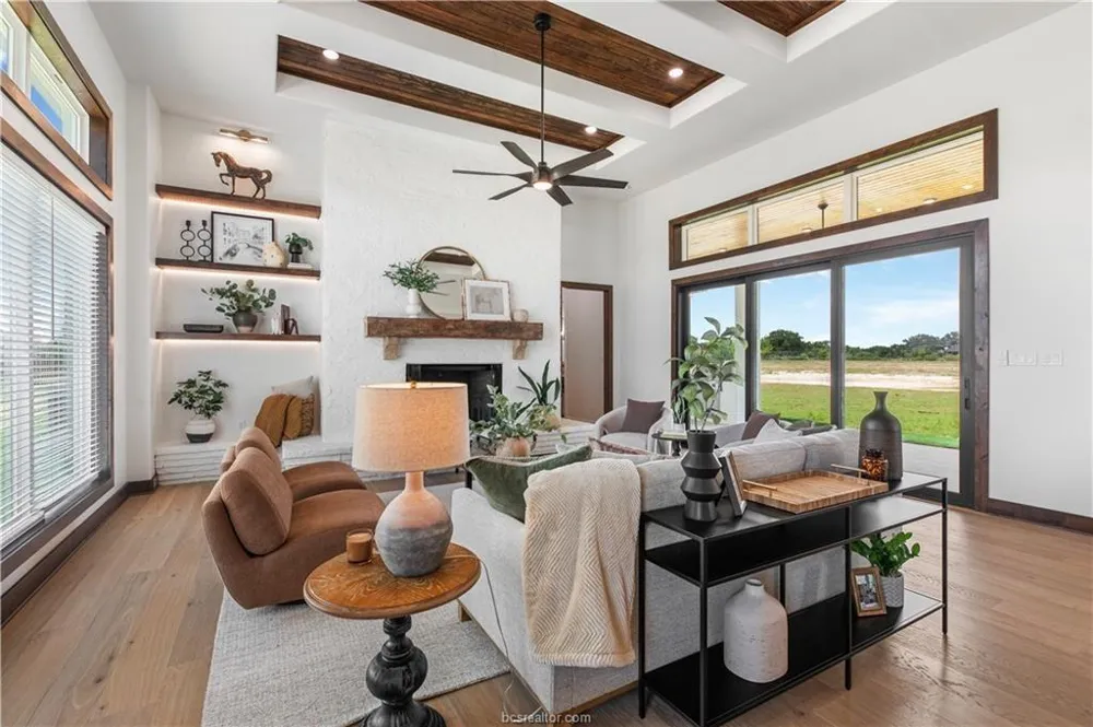 10276 Winnie Court Bryan, TX 77808