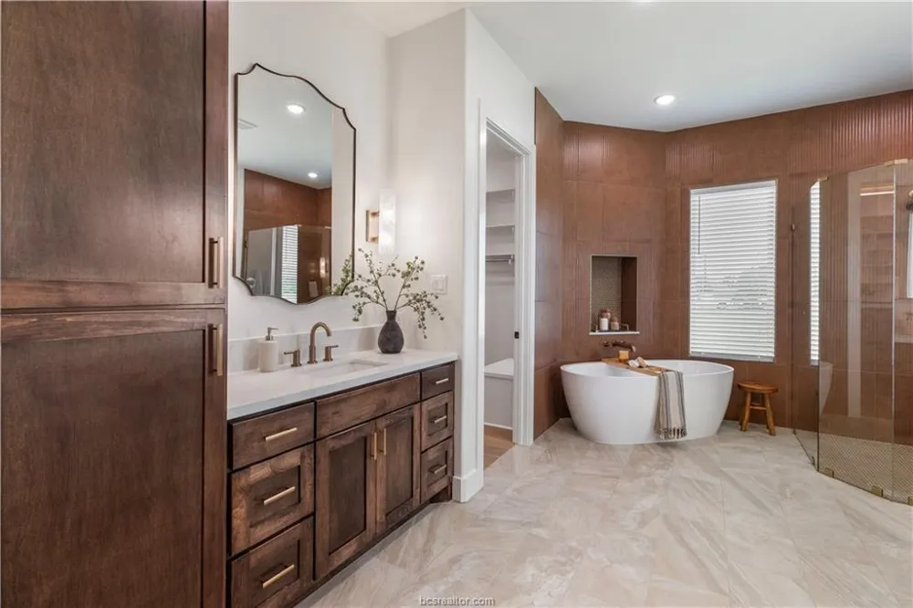 10276 Winnie Court Bryan, TX 77808