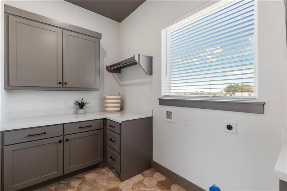 10276 Winnie Court Bryan, TX 77808