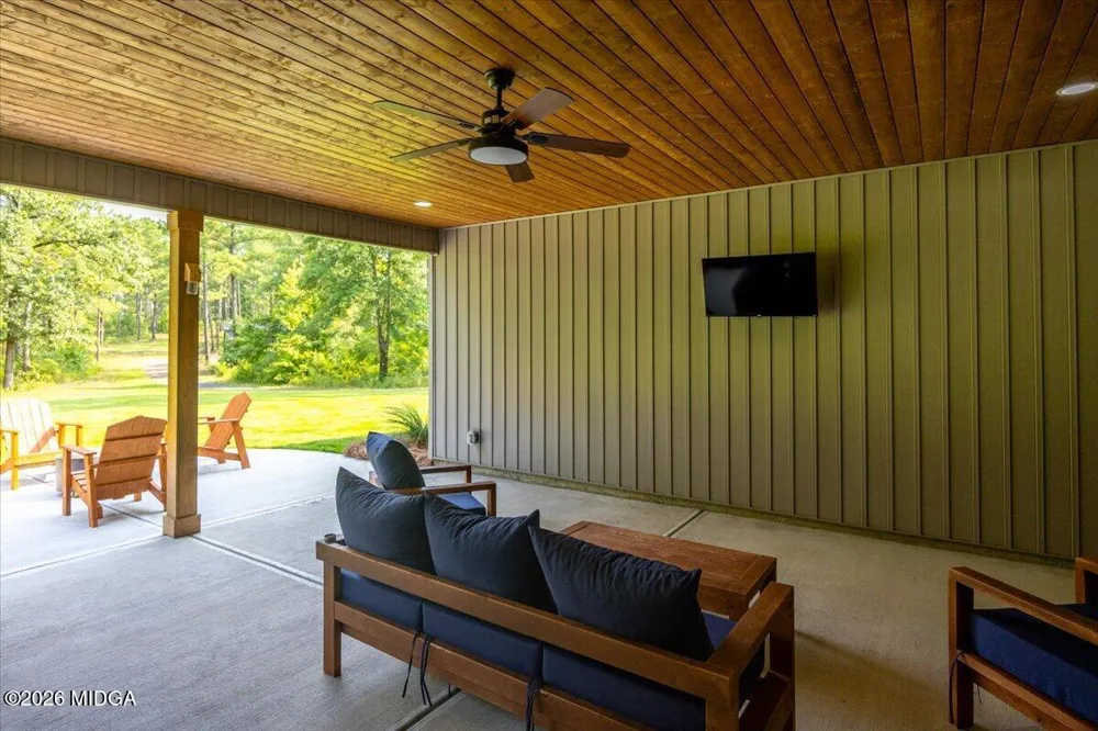 252 Rum Creek Pass Juliette, GA 31046