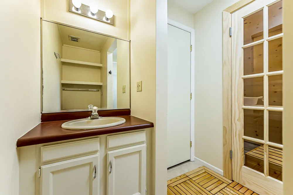 2161 Pauline Court Ann Arbor, MI 48103