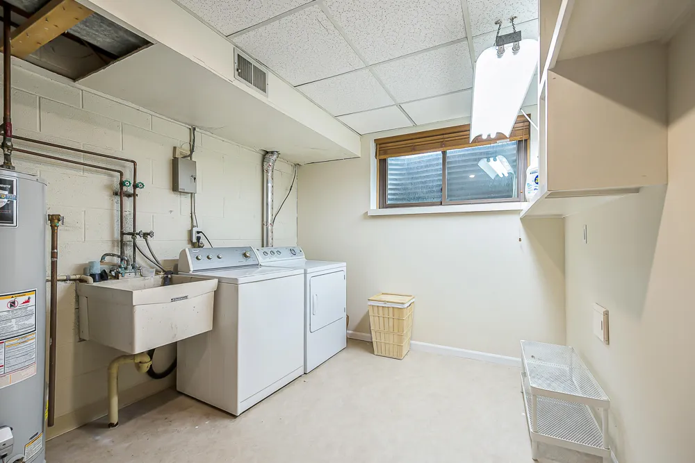 2161 Pauline Court Ann Arbor, MI 48103