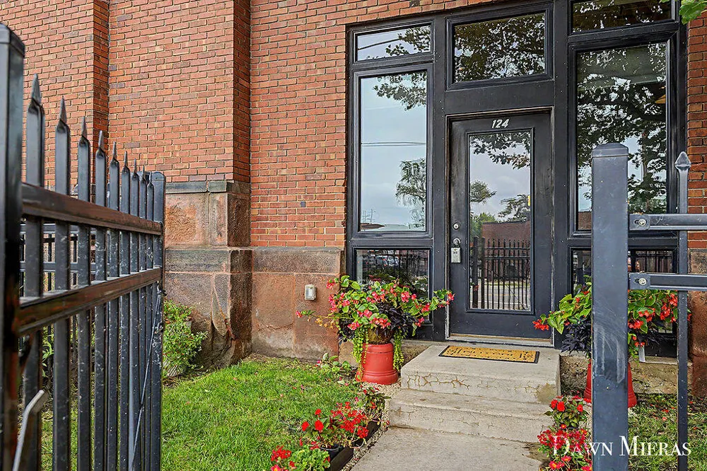 600 Broadway Avenue NW #124 Grand Rapids, MI 49504