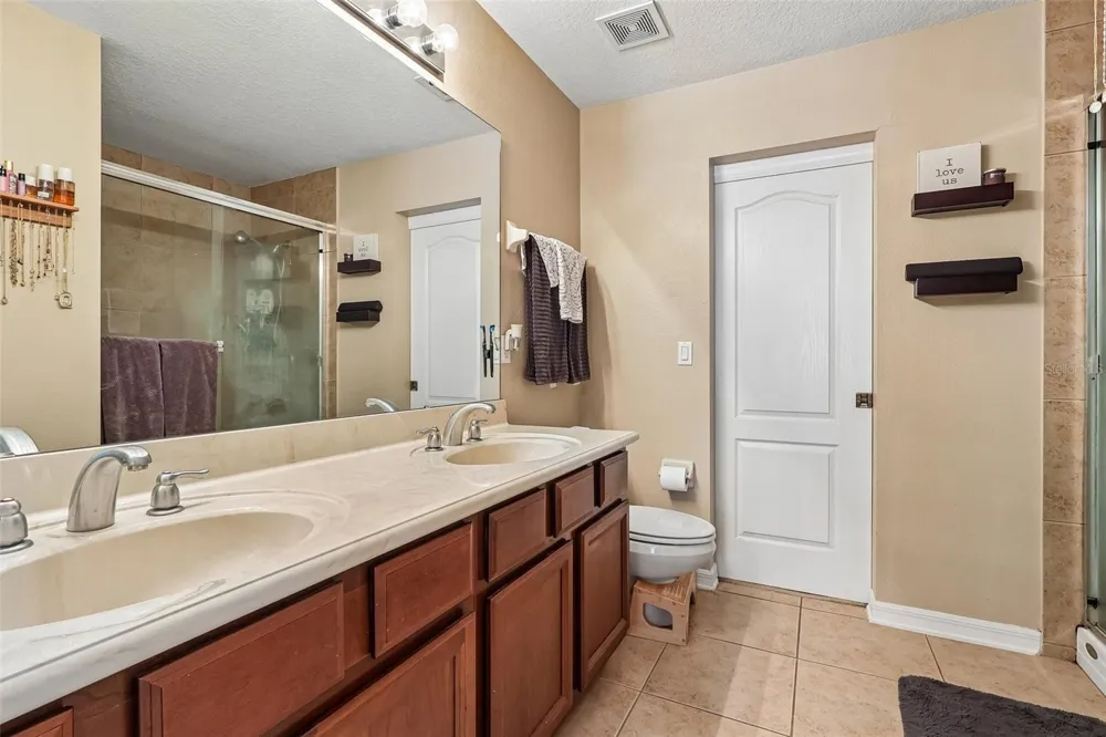 5605 RUTHERFORD PLACE Oviedo, FL 32765