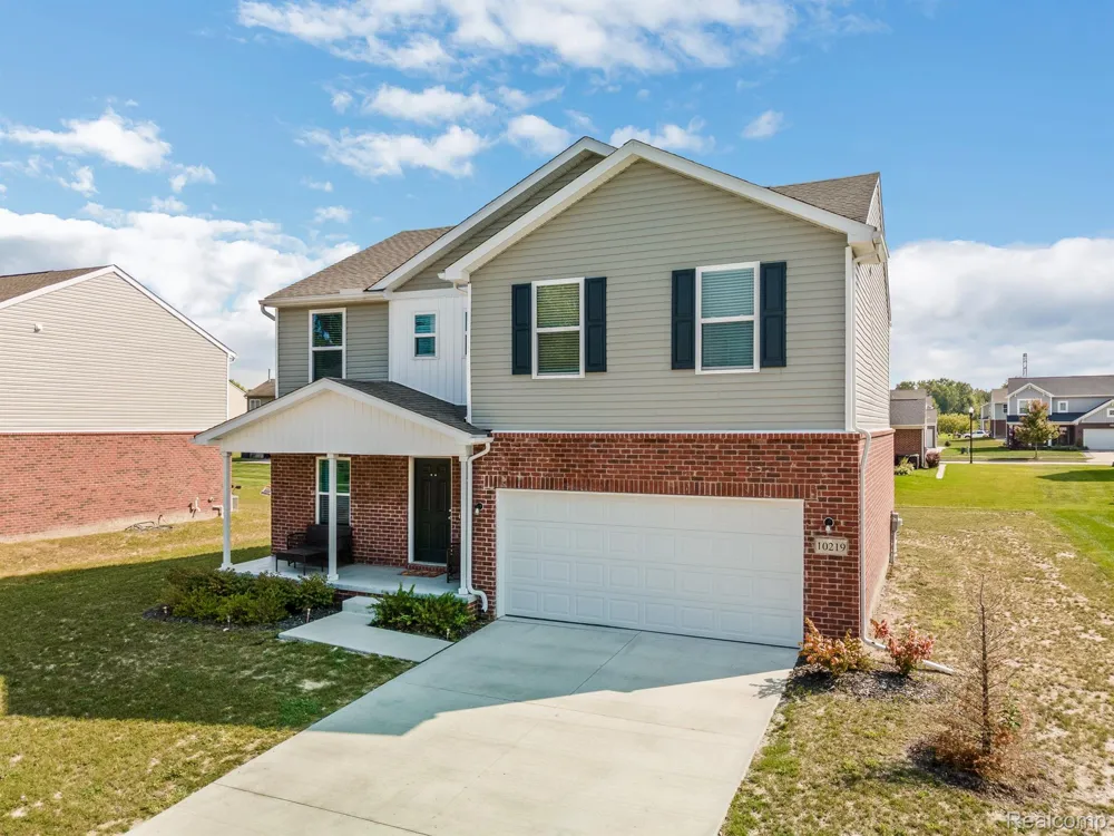 10219 Island Lake Drive Taylor City, MI 48180