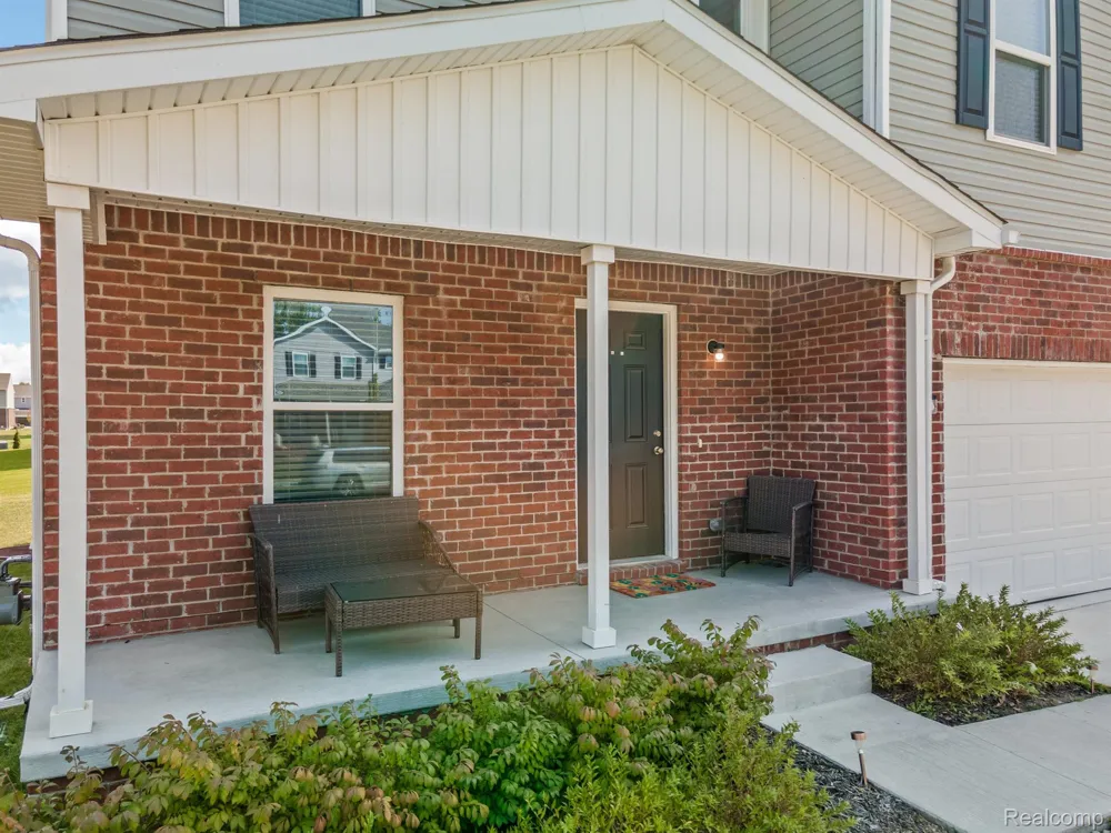 10219 Island Lake Drive Taylor City, MI 48180