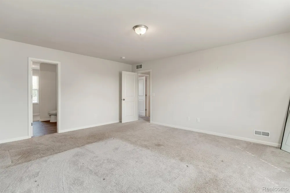 10219 Island Lake Drive Taylor City, MI 48180