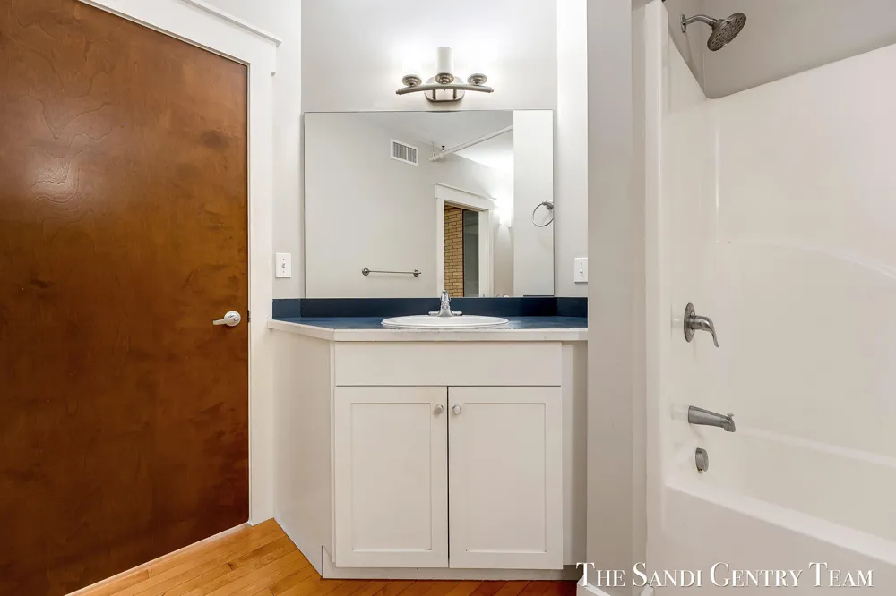 600 Broadway Avenue NW #230 Grand Rapids City, MI 49504