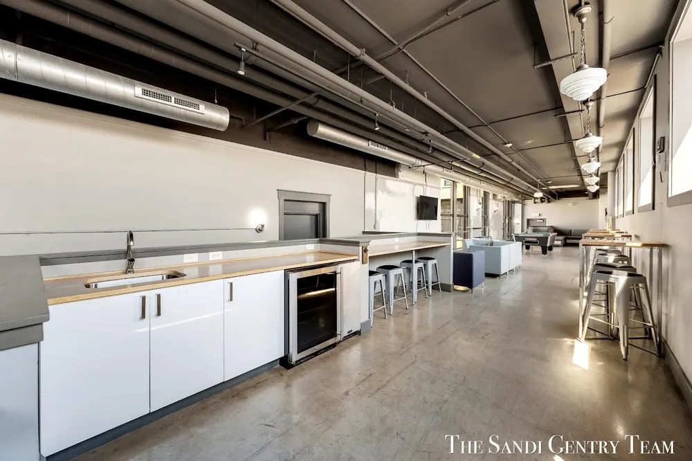 600 Broadway Avenue NW #230 Grand Rapids City, MI 49504