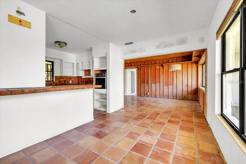 807 LUCILLE AVENUE Nokomis, FL 34275