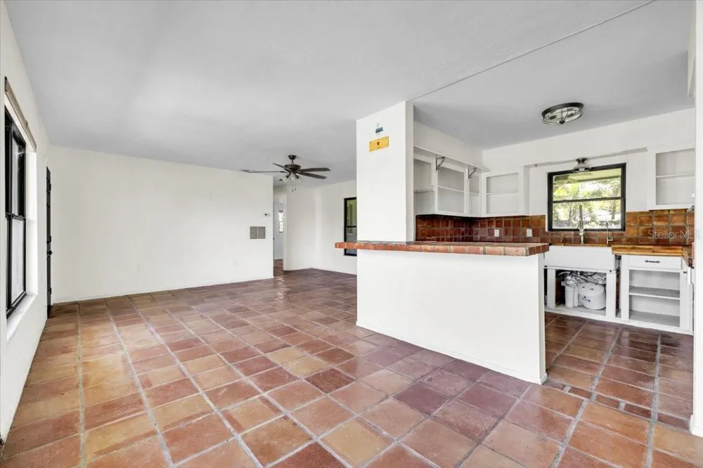 807 LUCILLE AVENUE Nokomis, FL 34275
