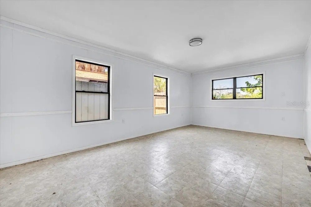 807 LUCILLE AVENUE Nokomis, FL 34275