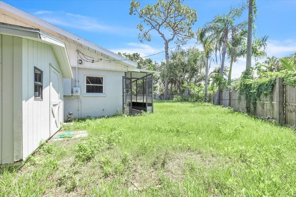 807 LUCILLE AVENUE Nokomis, FL 34275