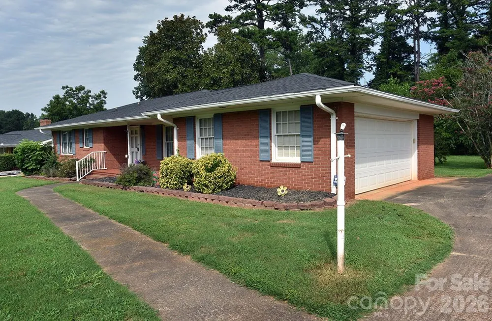 1036 Rowan Circle Salisbury, NC 28146