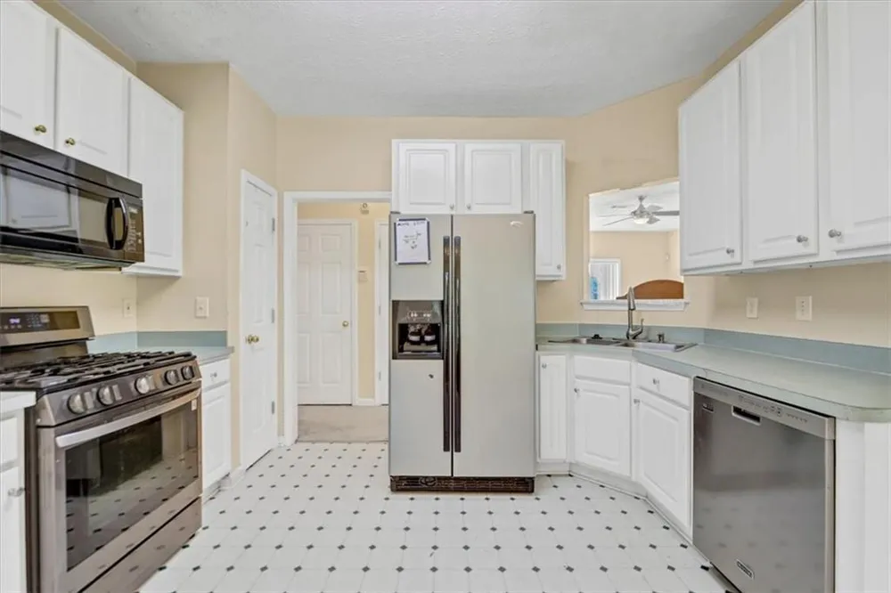 141 Derby Drive Riverdale, GA 30274