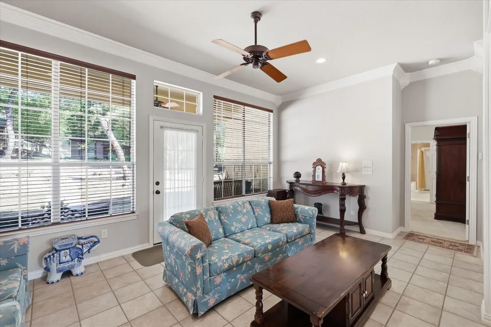 144 Saddle Brook Drive Hudson Oaks, TX 76087