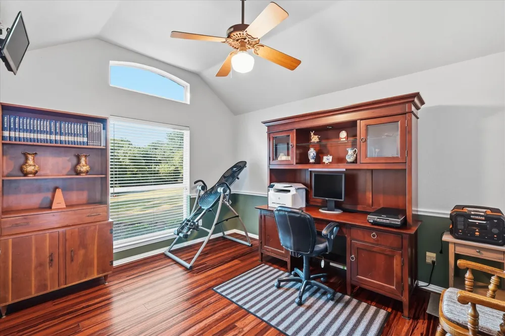 144 Saddle Brook Drive Hudson Oaks, TX 76087