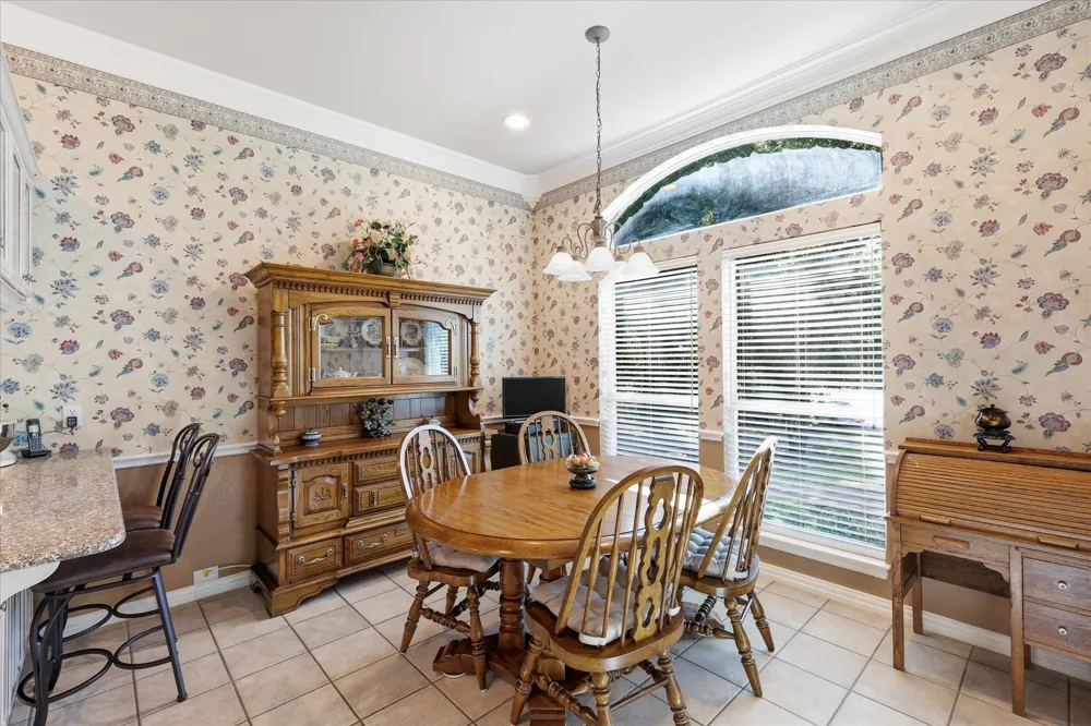 144 Saddle Brook Drive Hudson Oaks, TX 76087