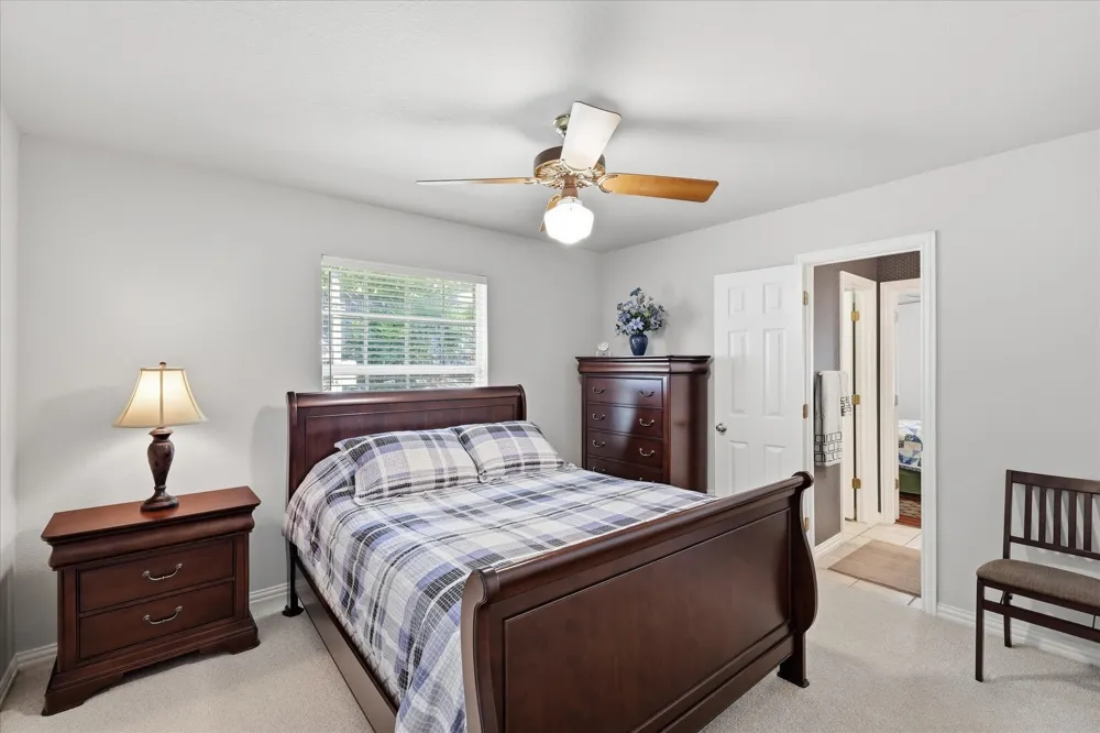 144 Saddle Brook Drive Hudson Oaks, TX 76087