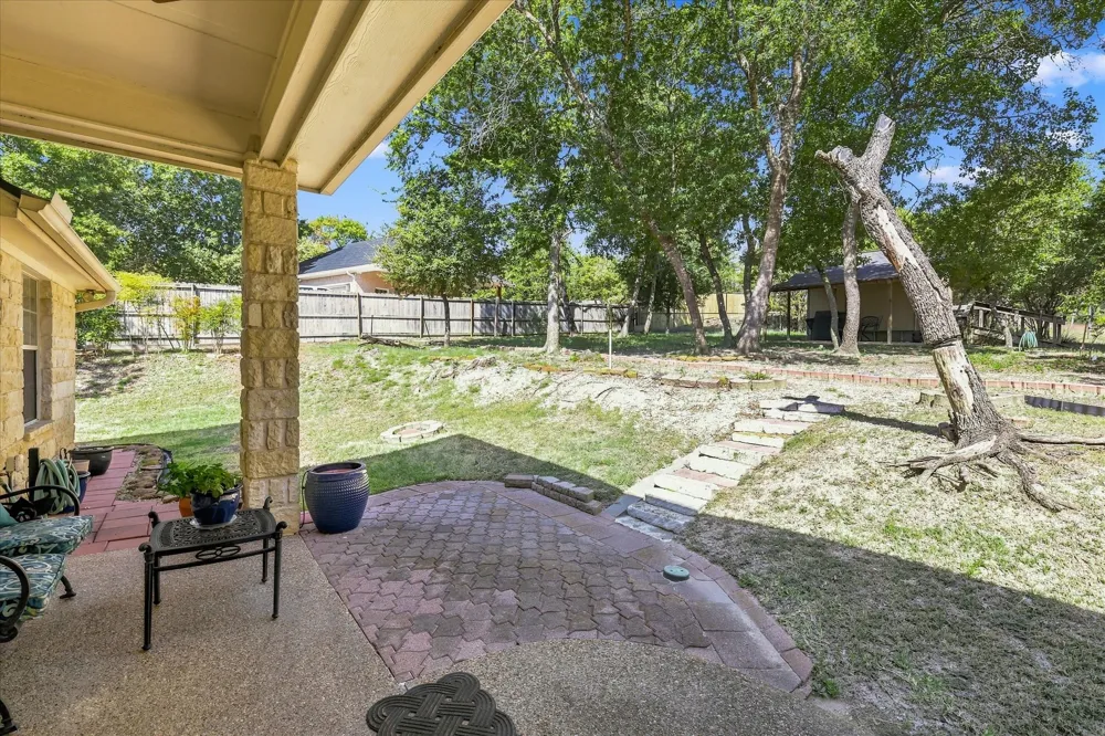 144 Saddle Brook Drive Hudson Oaks, TX 76087