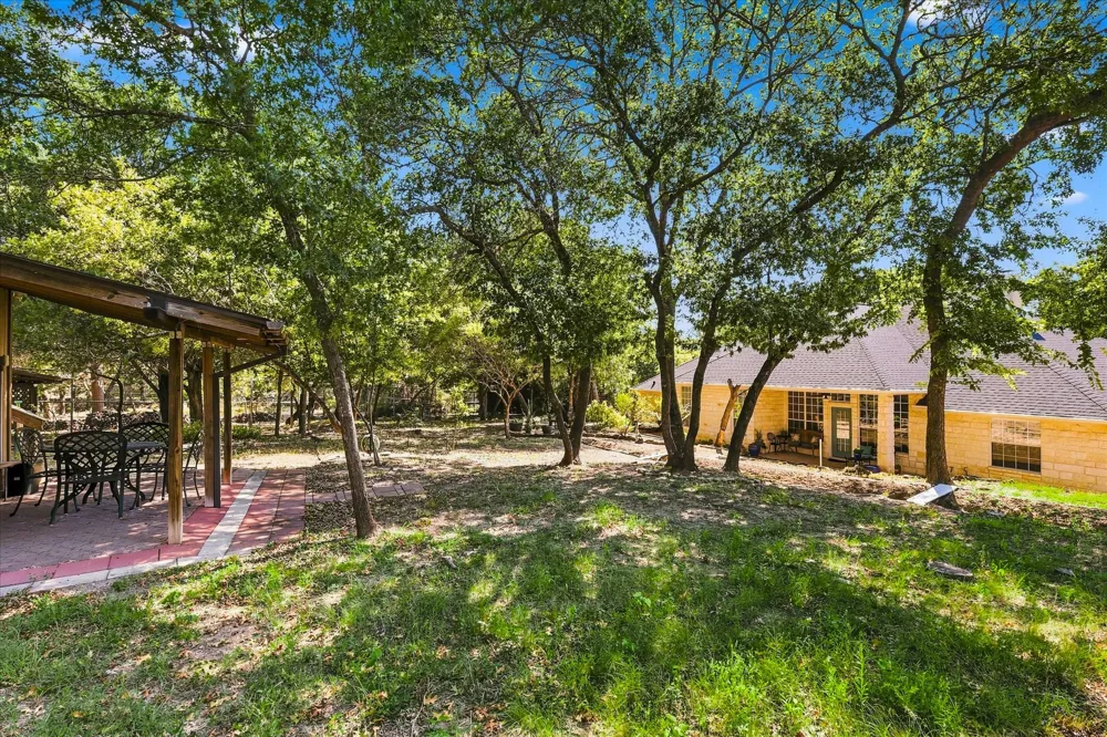 144 Saddle Brook Drive Hudson Oaks, TX 76087