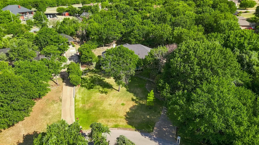 144 Saddle Brook Drive Hudson Oaks, TX 76087