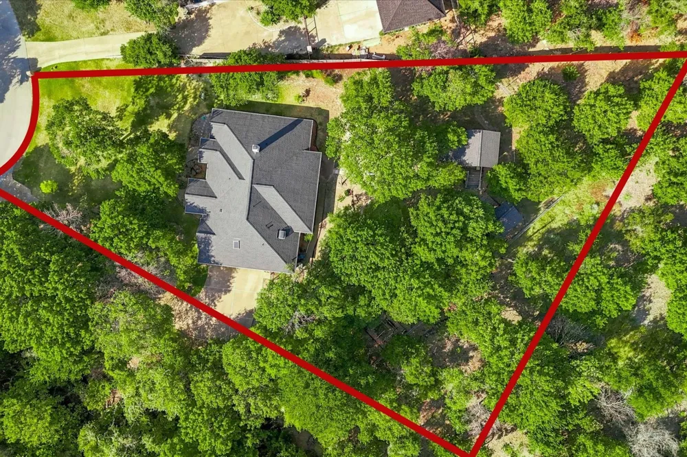 144 Saddle Brook Drive Hudson Oaks, TX 76087