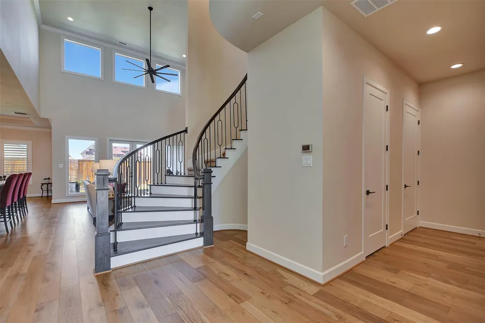 1746 Spring View Friendswood, TX 77546