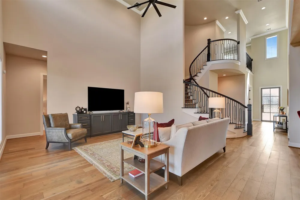 1746 Spring View Friendswood, TX 77546
