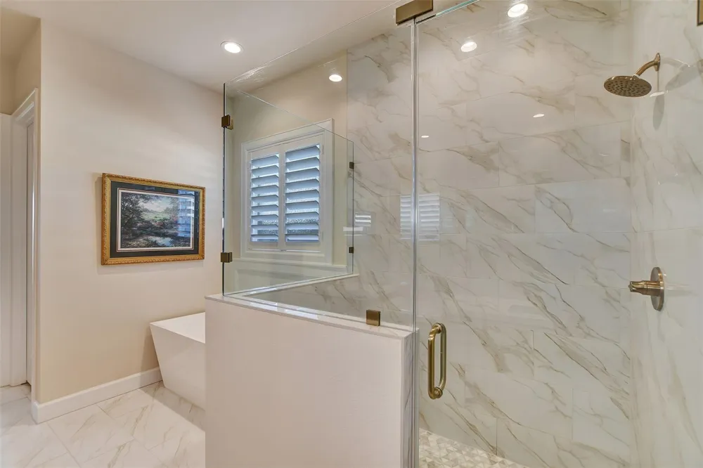 1746 Spring View Friendswood, TX 77546