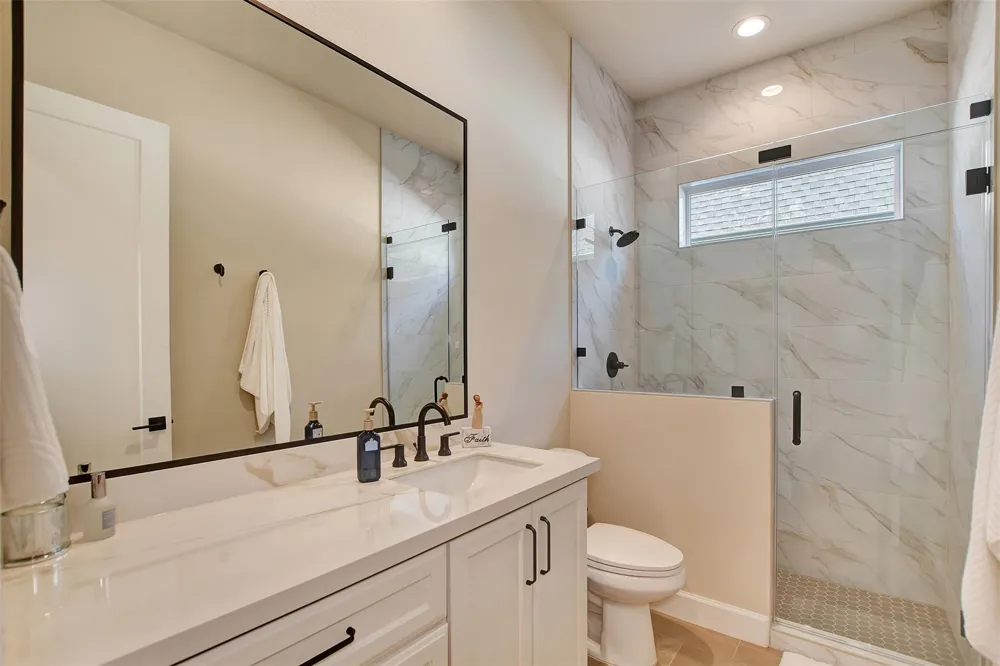 1746 Spring View Friendswood, TX 77546