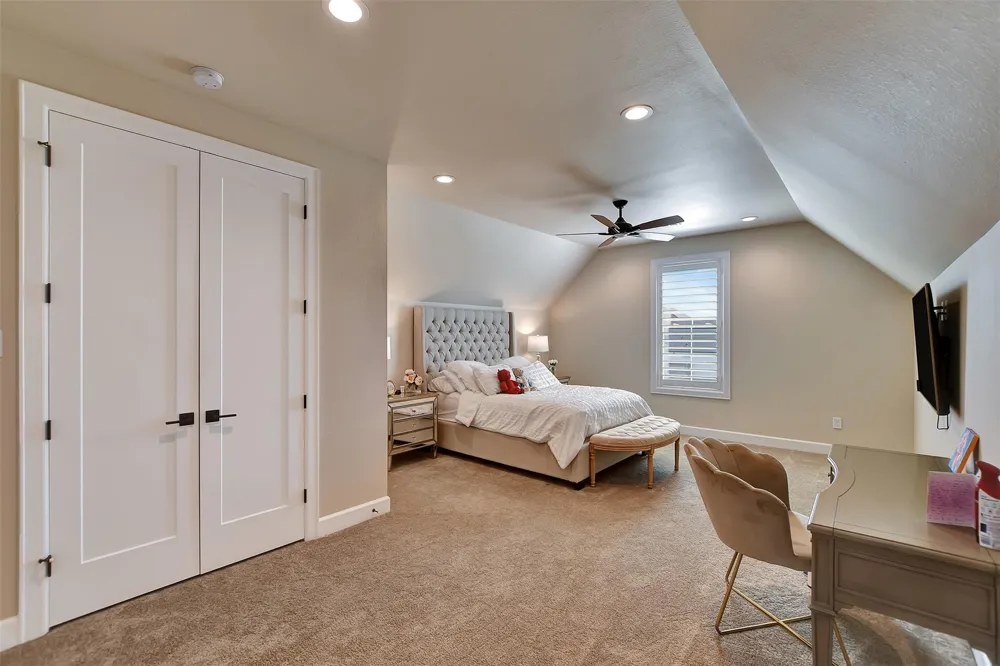 1746 Spring View Friendswood, TX 77546