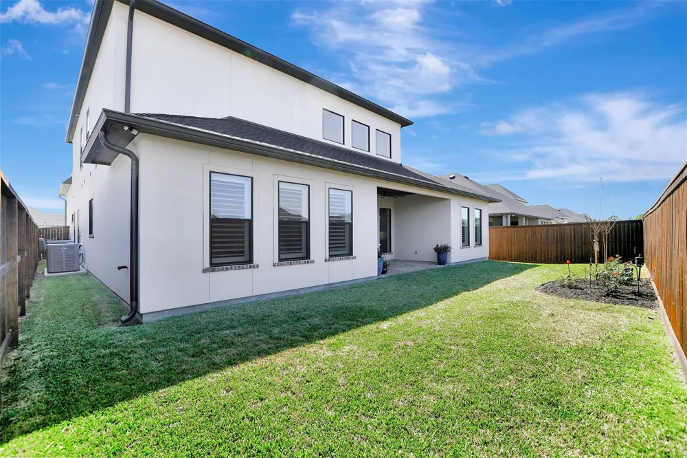 1746 Spring View Friendswood, TX 77546