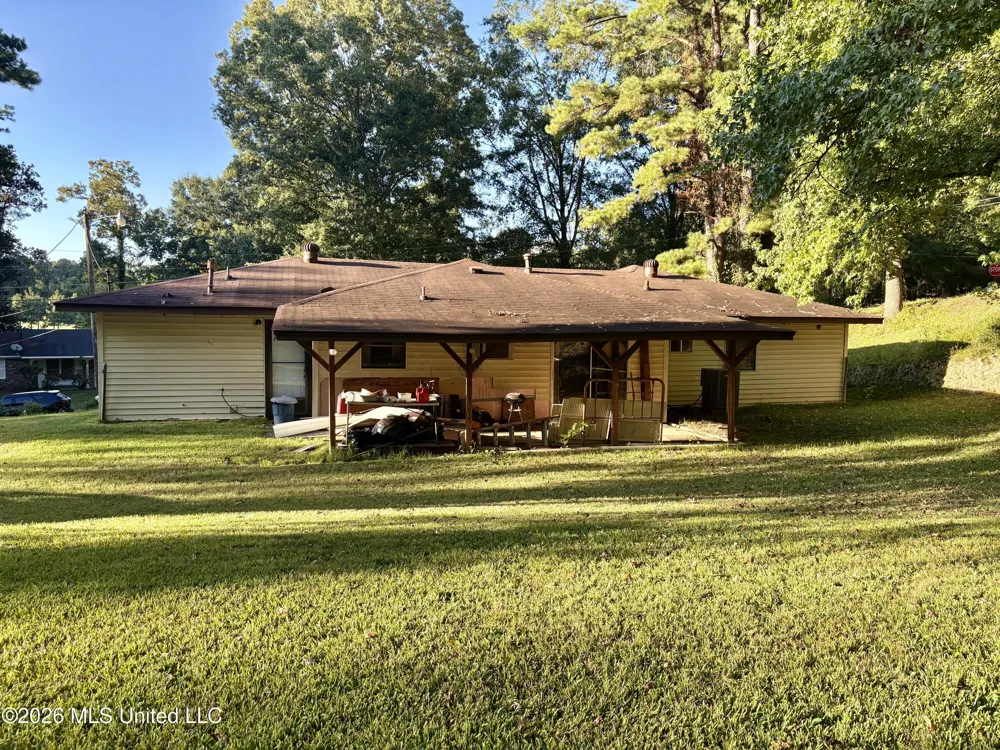 111 Moonmist Drive Vicksburg, MS 39180