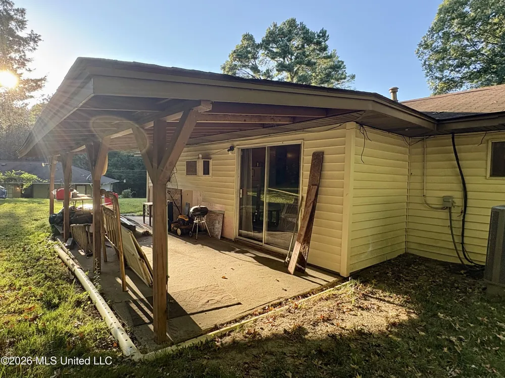 111 Moonmist Drive Vicksburg, MS 39180