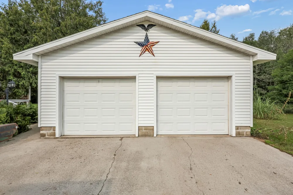 6667 126th Avenue Hart, MI 49420