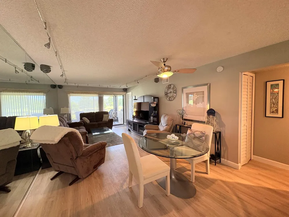 3211 Westridge Boulevard #202 Orlando, FL 32822