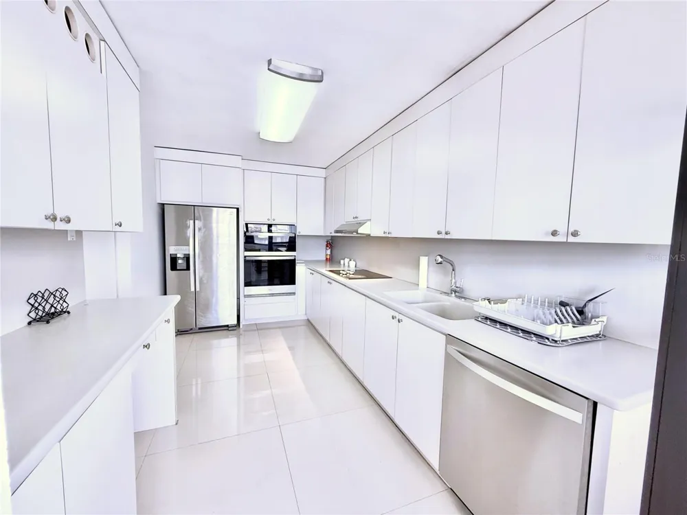 801 C. WASHINGTON #1203 San Juan, PR 00907
