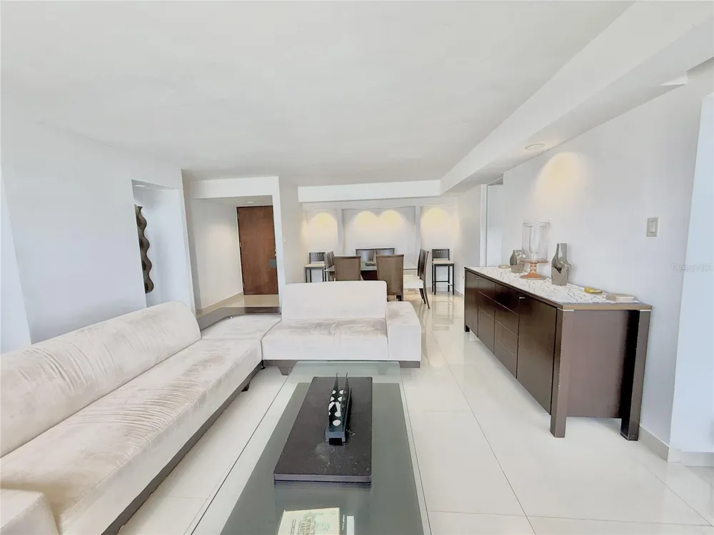 801 C. WASHINGTON #1203 San Juan, PR 00907