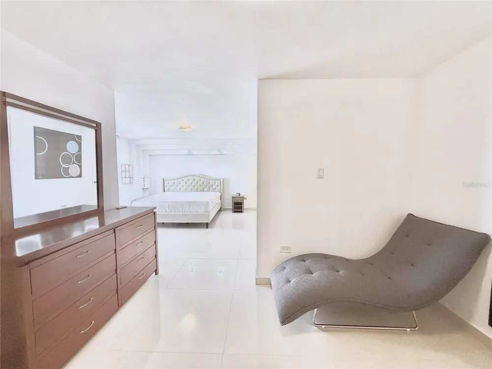 801 C. WASHINGTON #1203 San Juan, PR 00907