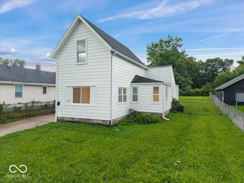 1917 Cedar Street Anderson, IN 46016