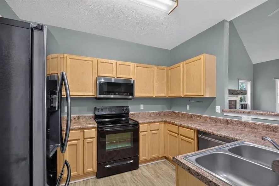 132 Sunrise Strip Carrollton, GA 30117