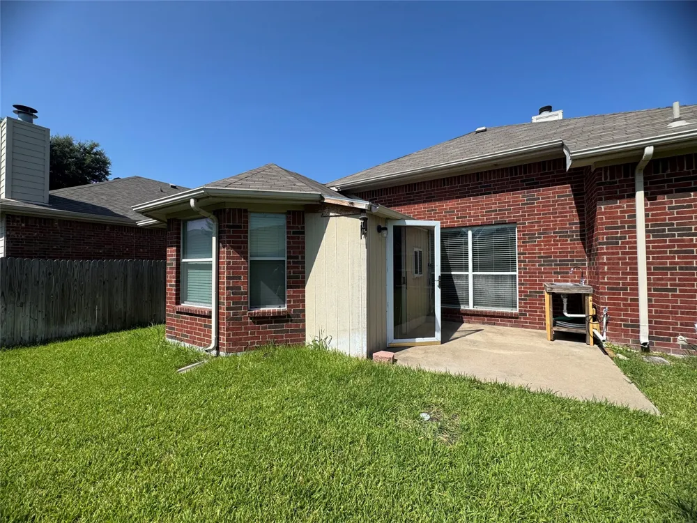6711 Kinross Drive Arlington, TX 76002