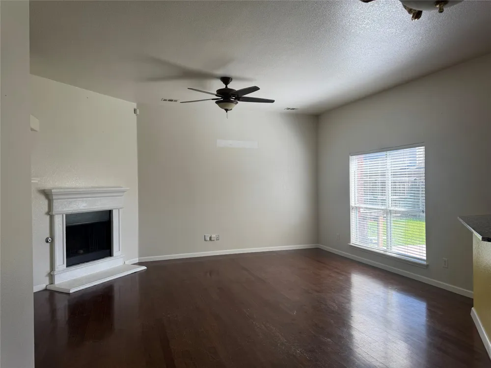6711 Kinross Drive Arlington, TX 76002