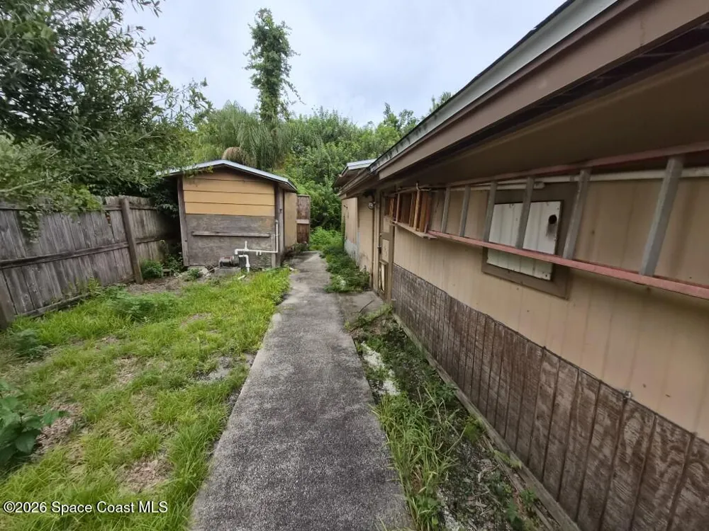 180 Lee Road West Melbourne, FL 32904