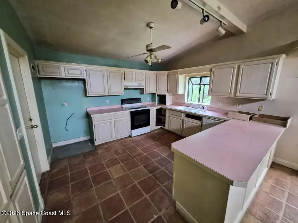 180 Lee Road West Melbourne, FL 32904