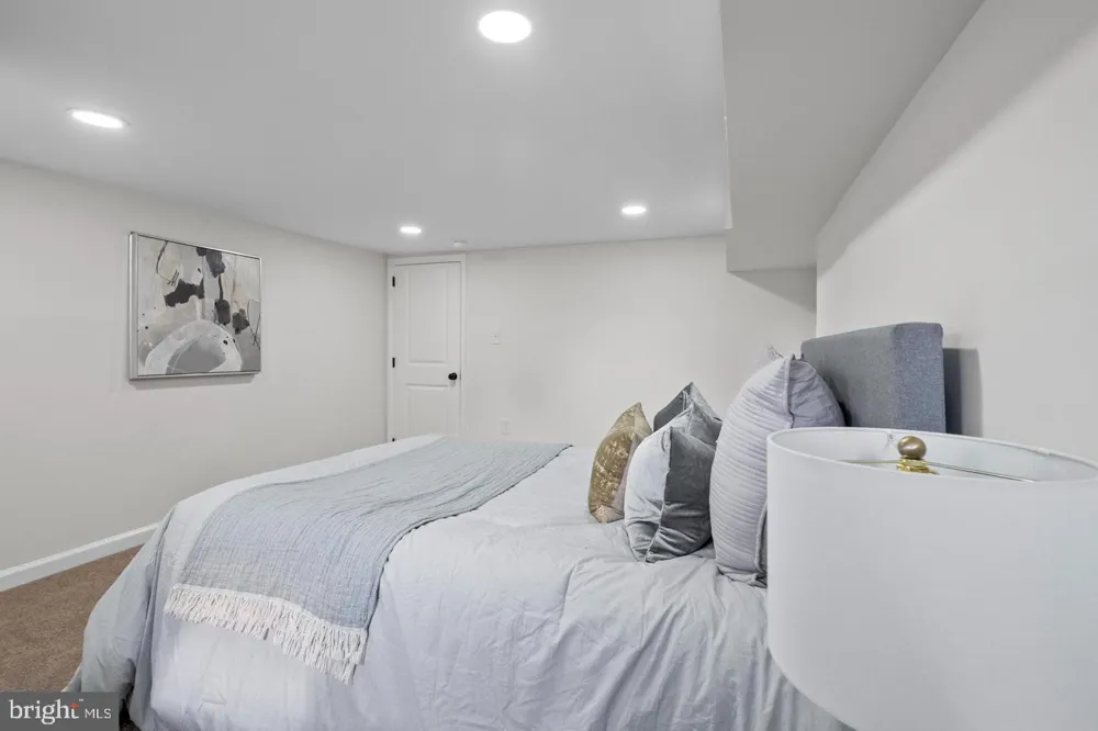1049 MILTON AVENUE Baltimore, MD 21205