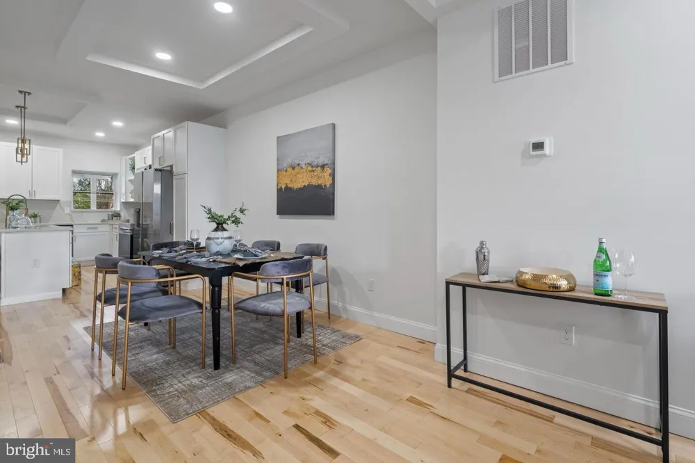 1049 MILTON AVENUE Baltimore, MD 21205