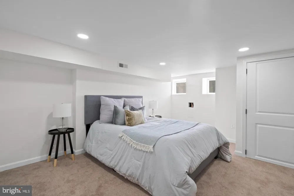 1049 MILTON AVENUE Baltimore, MD 21205